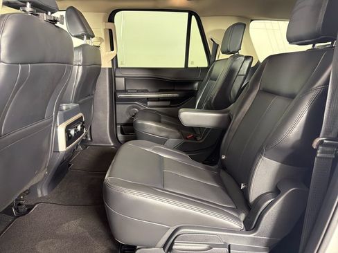Used 2024 Ford Expedition Max XLT AWD/4WD image 18