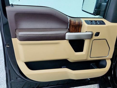 Used 2020 Ford F150 Lariat w/ Equipment Group 502A Luxury image 10