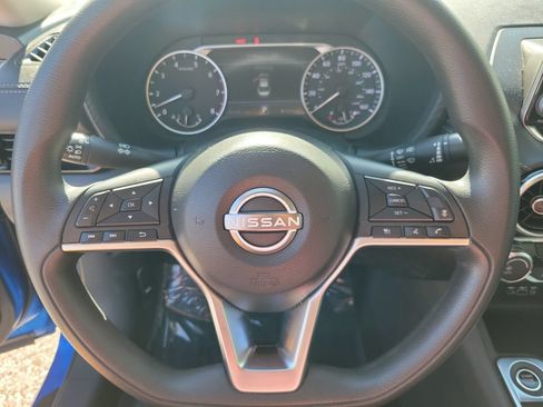Used 2024 Nissan Sentra SV FWD image 18