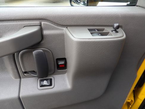 Used 2021 GMC Savana 3500 Extended w/ Power Convenience Package image 15