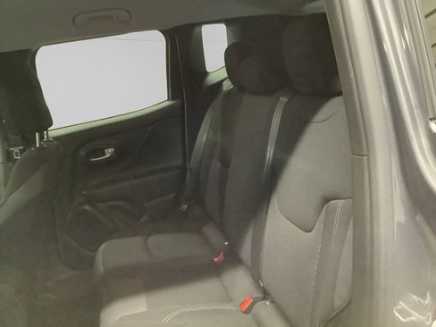 Used 2023 Jeep Renegade Altitude w/ Convenience Group I image 13