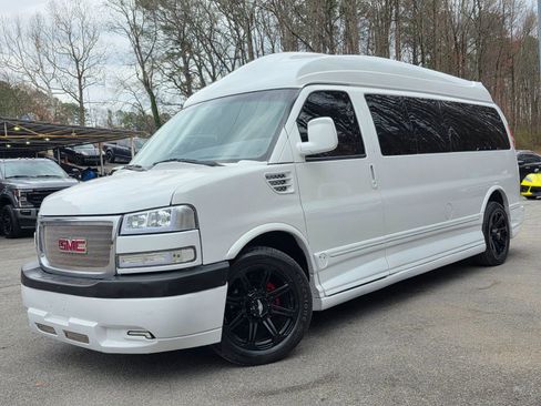 Used 2013 GMC Savana 2500 Extended w/ Power Package image 3