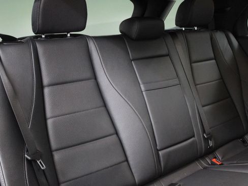 Used 2020 Mercedes-Benz GLE 350 4MATIC image 27