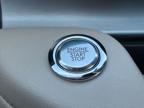 Used 2023 Lincoln Aviator AWD w/ Premium Package image 31