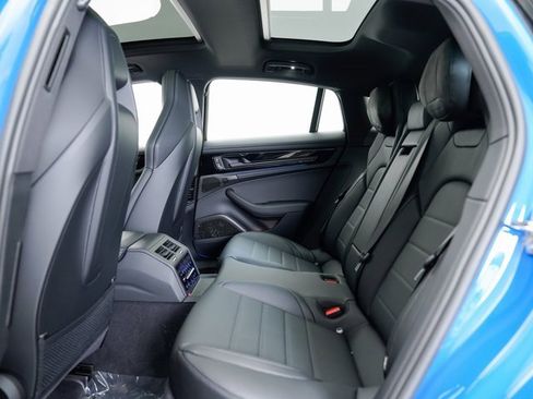 New 2025 Porsche Panamera 4 image 23
