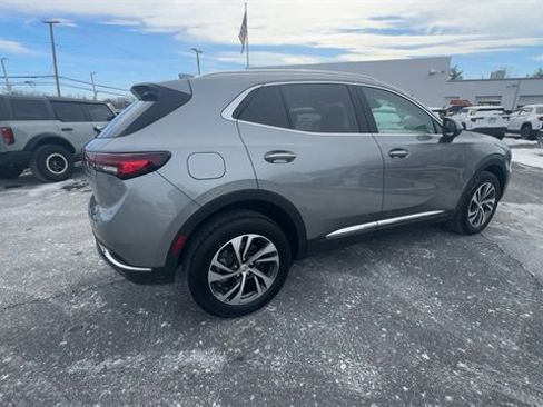 Used 2023 Buick Envision Essence image 8