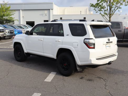 Used 2019 Toyota 4Runner SR5 Premium AWD/4WD image 8