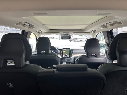 Certified 2025 Volvo XC90 B5 Plus image 15