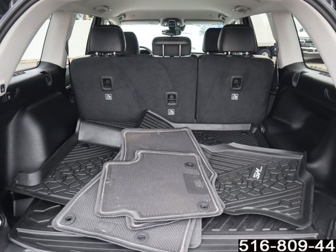 Used 2024 Jeep Grand Cherokee Limited w/ Black Appearance Package image 36