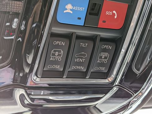 Certified 2023 Jeep Grand Cherokee L Overland image 25