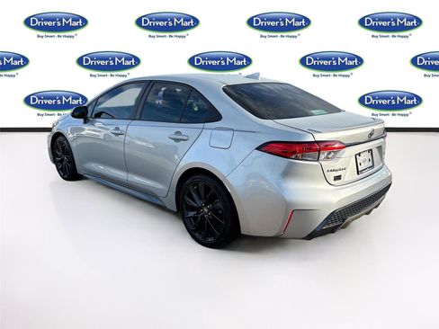 Used 2021 Toyota Corolla SE FWD image 5
