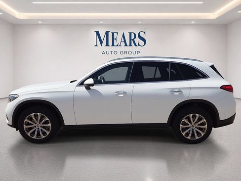 Used 2026 Mercedes-Benz GLC 300 4MATIC image 2