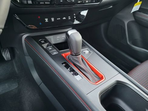 New 2026 Nissan Kicks SR FWD image 9