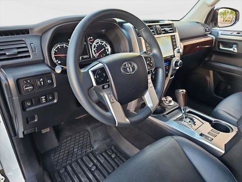 Certified 2022 Toyota 4Runner Limited AWD/4WD image 9