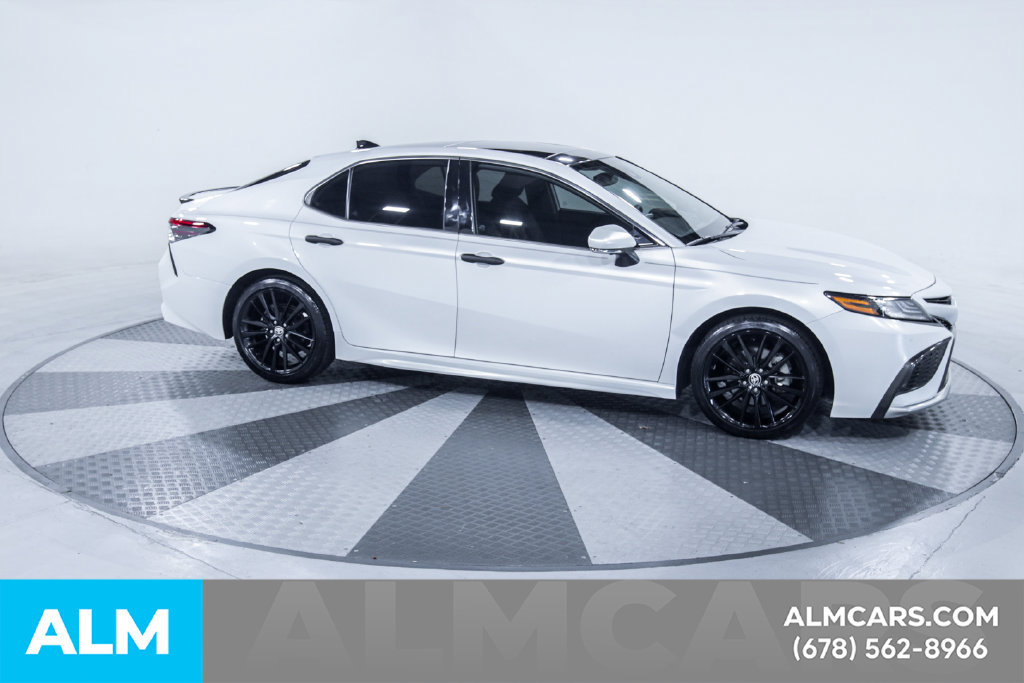 Used 2021 Toyota Camry XSE w/ Navigation Package FWD image 11