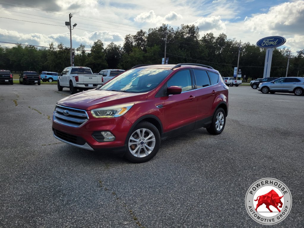 Certified 2017 Ford Escape SE w/ Equipment Group 201A FWD image 2
