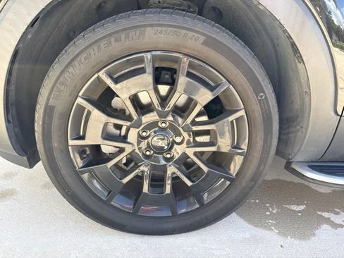 Certified 2022 Kia Telluride SX w/ SX Prestige Package AWD/4WD image 11