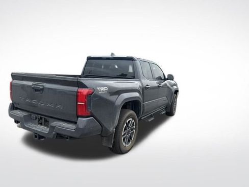 Used 2024 Toyota Tacoma TRD Sport AWD/4WD image 5