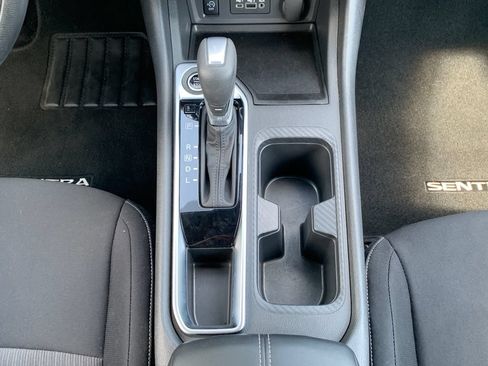 Used 2025 Nissan Sentra SV FWD image 18
