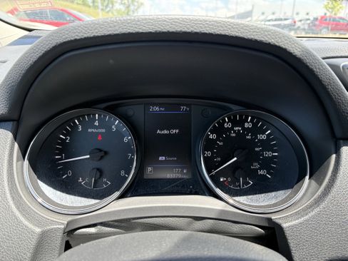Used 2020 Nissan Rogue S AWD/4WD image 14