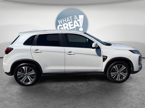 Used 2021 Mitsubishi Outlander Sport ES FWD image 2
