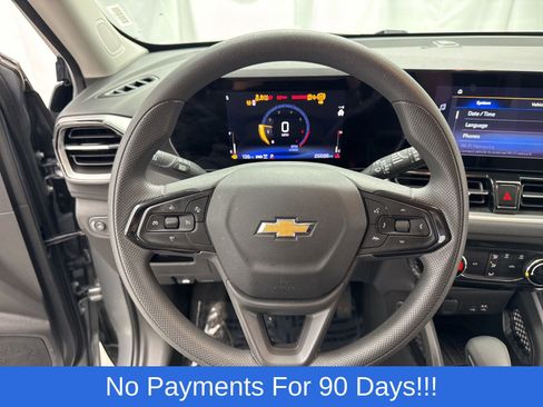 Used 2025 Chevrolet TrailBlazer LT AWD/4WD image 13
