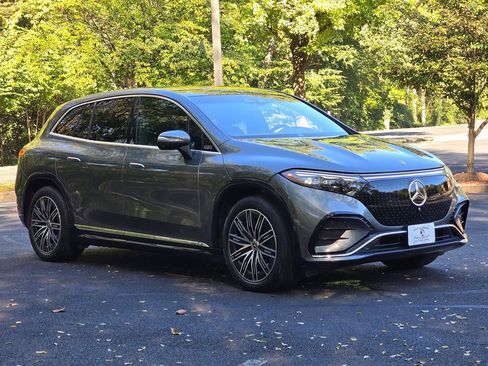 Used 2023 Mercedes-Benz EQS 580 4MATIC SUV image 8