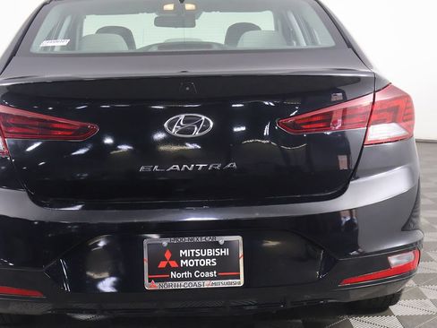Used 2019 Hyundai Elantra SEL FWD image 13