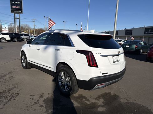Certified 2022 Cadillac XT5 Premium Luxury image 8