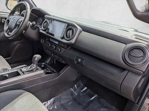 Used 2022 Toyota Tacoma TRD Sport w/ Technology Package RWD image 22