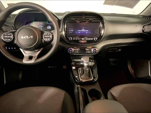 Certified 2023 Kia Soul S FWD image 15