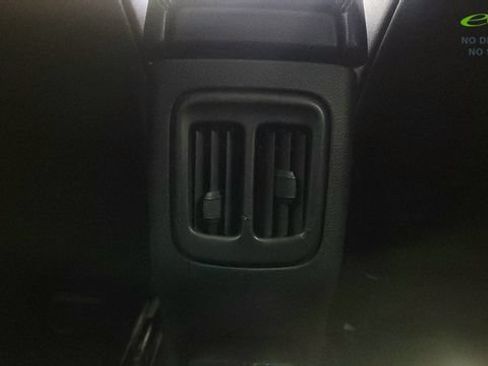 Used 2019 Jeep Compass Limited FWD image 39