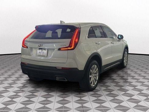 Certified 2022 Cadillac XT4 Luxury FWD image 6