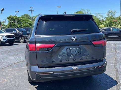 Used 2025 Toyota Sequoia SR5 AWD/4WD image 4