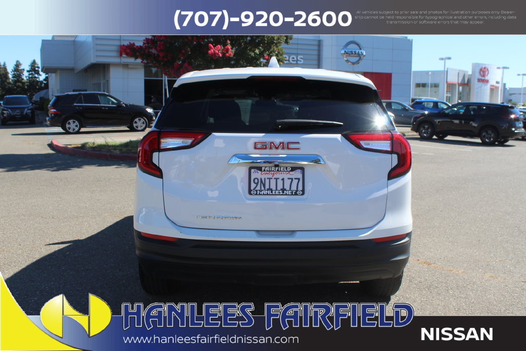 Used 2024 GMC Terrain SLE FWD image 8