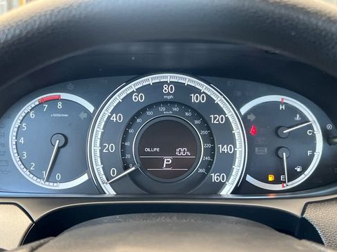Used 2015 Honda Civic SE image 25