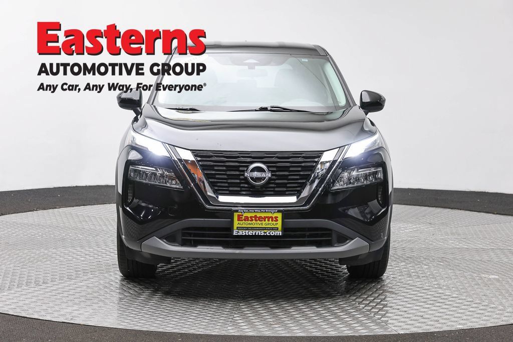 Used 2023 Nissan Rogue SV AWD/4WD image 4