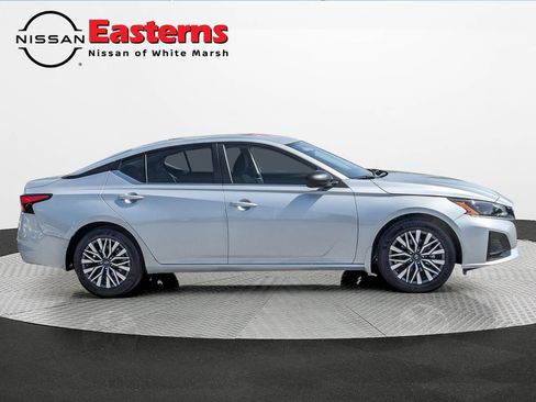 New 2026 Nissan Altima 2.5 SV FWD image 5