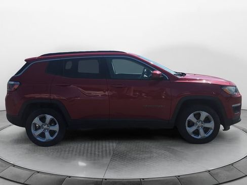 Used 2019 Jeep Compass Latitude AWD/4WD image 6