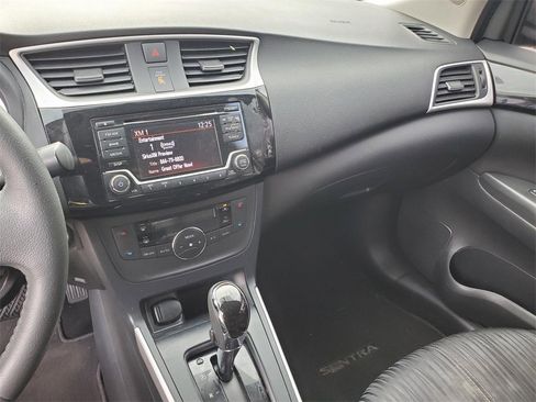 Used 2018 Nissan Sentra SV image 25