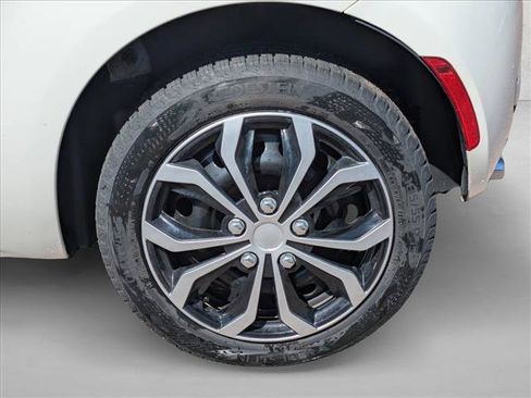 Used 2012 FIAT 500 Pop FWD image 9
