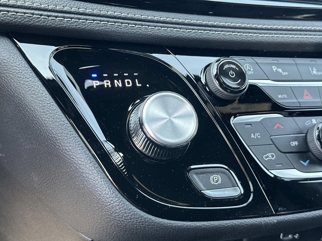 New 2026 Chrysler Pacifica Select w/ S Appearance Package FWD image 23