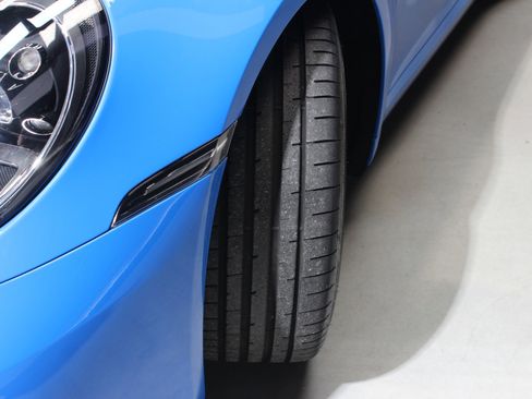 Used 2022 Porsche 911 Carrera image 24