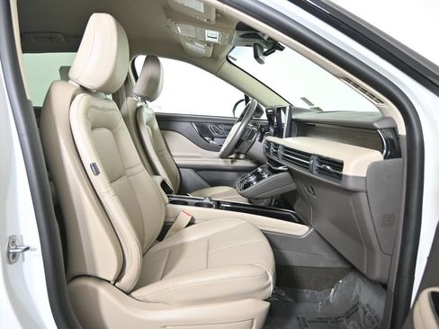Used 2022 Lincoln Corsair Reserve w/ Elements Package AWD/4WD image 13