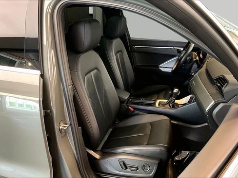 Certified 2024 Audi Q3 2.0T Premium AWD/4WD image 9