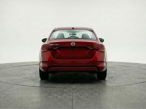 Used 2025 Nissan Sentra SV image 7