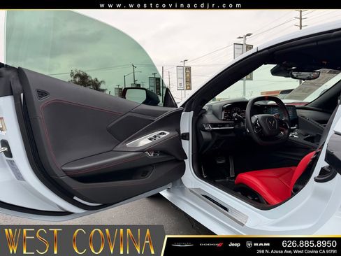 Used 2024 Chevrolet Corvette Stingray Convertible w/ Z51 Performance Package RWD image 14