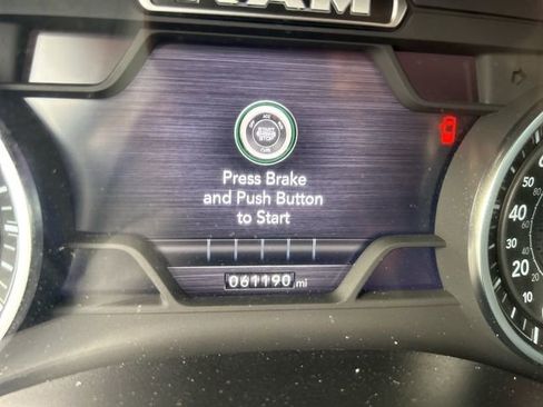 Used 2024 RAM 1500 Laramie image 14