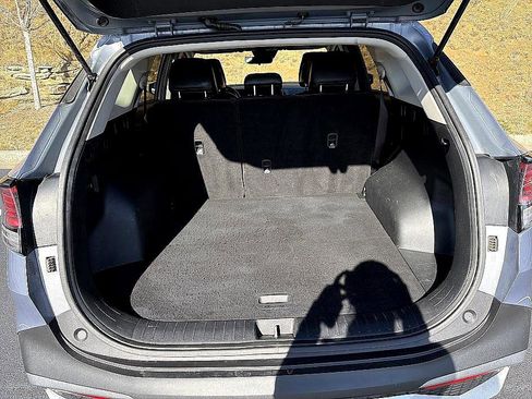 Used 2023 Kia Sportage EX image 22