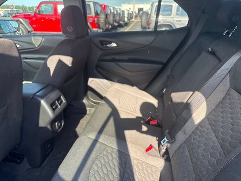 Used 2020 Chevrolet Equinox LT FWD image 12